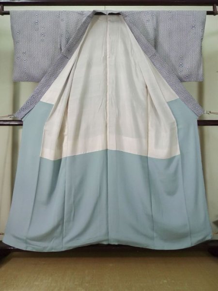 画像2: K0818R  小紋 女性用着物 丸に並び矢 シルク(正絹)   青, 松皮菱 【中古】 【USED】 【リサイクル】 ★★★☆☆ (2)