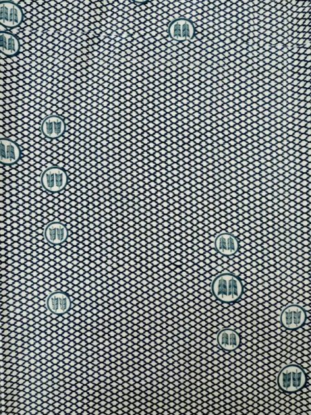 画像3: K0818R  小紋 女性用着物 丸に並び矢 シルク(正絹)   青, 松皮菱 【中古】 【USED】 【リサイクル】 ★★★☆☆ (3)