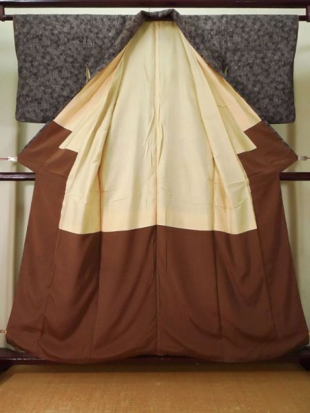 画像2: K0820K  江戸小紋 女性用着物  シルク(正絹)   黒, 氷割 【中古】 【USED】 【リサイクル】 ★★☆☆☆ (2)