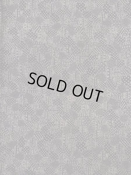 画像3: K0820K  江戸小紋 女性用着物  シルク（正絹）   黒, 氷割 【中古】 【USED】 【リサイクル】 ★★☆☆☆ (3)