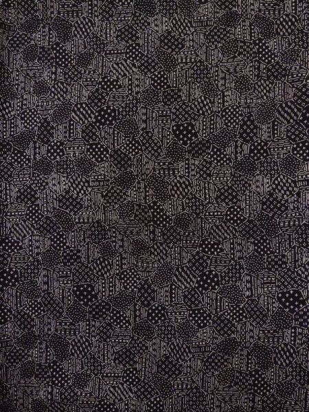 画像4: K0820K  江戸小紋 女性用着物  シルク(正絹)   黒, 氷割 【中古】 【USED】 【リサイクル】 ★★☆☆☆ (4)