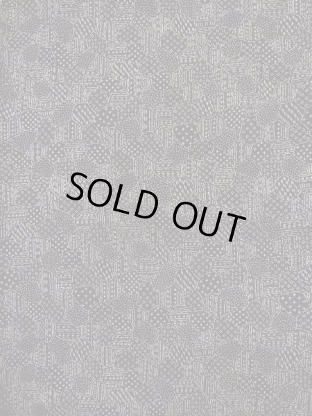 画像4: K0820K  江戸小紋 女性用着物  シルク（正絹）   黒, 氷割 【中古】 【USED】 【リサイクル】 ★★☆☆☆ (4)