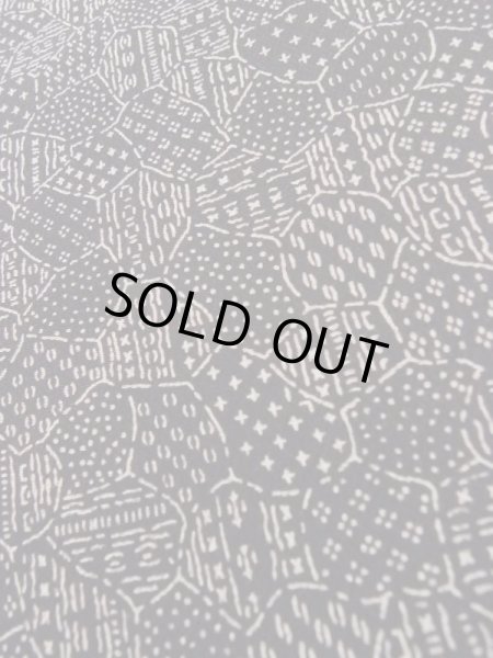 画像9: K0820K  江戸小紋 女性用着物  シルク（正絹）   黒, 氷割 【中古】 【USED】 【リサイクル】 ★★☆☆☆ (9)