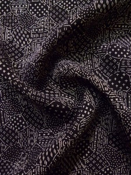 画像11: K0820K  江戸小紋 女性用着物  シルク(正絹)   黒, 氷割 【中古】 【USED】 【リサイクル】 ★★☆☆☆ (11)