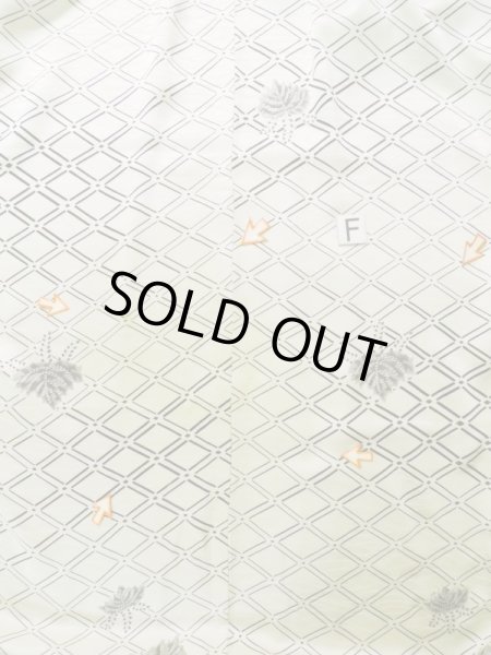 画像20: K0820M  小紋 女性用着物 地紋：芝草 シルク（正絹） 薄い  オフ　ホワイト, 桐 【中古】 【USED】 【リサイクル】 ★☆☆☆☆ (20)