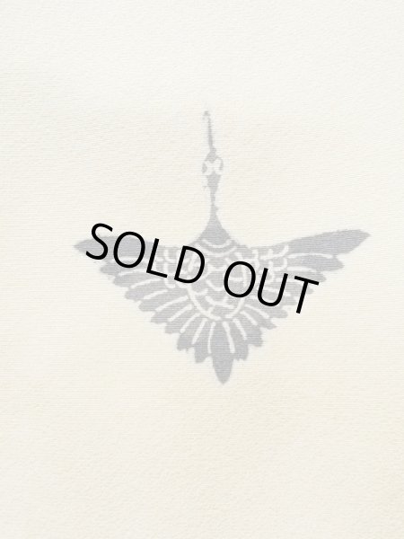 画像6: K0820W  小紋 女性用着物  シルク（正絹）   オフ　ホワイト, 鳥 【中古】 【USED】 【リサイクル】 ★★☆☆☆ (6)