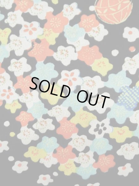 画像6: K1008C  羽織 女性用着物 毬 シルク(正絹)   黒, 梅 【中古】 【USED】 【リサイクル】 ★★★☆☆ (6)