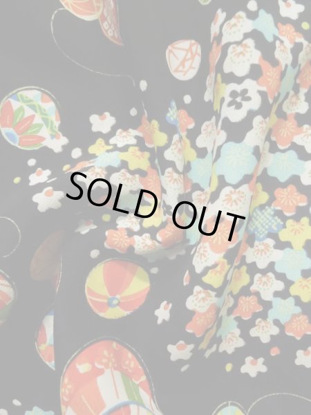 画像12: K1008C  羽織 女性用着物 毬 シルク(正絹)   黒, 梅 【中古】 【USED】 【リサイクル】 ★★★☆☆ (12)