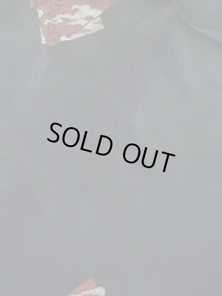 画像4: K1008J  羽織 女性用着物  シルク（正絹）   黒, 唐草 【中古】 【USED】 【リサイクル】 ★★★☆☆ (4)