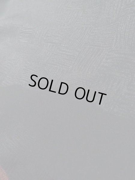 画像10: K1008J  羽織 女性用着物  シルク（正絹）   黒, 唐草 【中古】 【USED】 【リサイクル】 ★★★☆☆ (10)