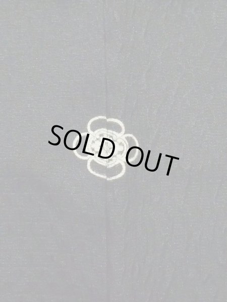 画像3: K1008S Mint  羽織 女性用着物  シルク（正絹）   黒, 抽象的模様 【中古】 【USED】 【リサイクル】 ★★★★☆ (3)