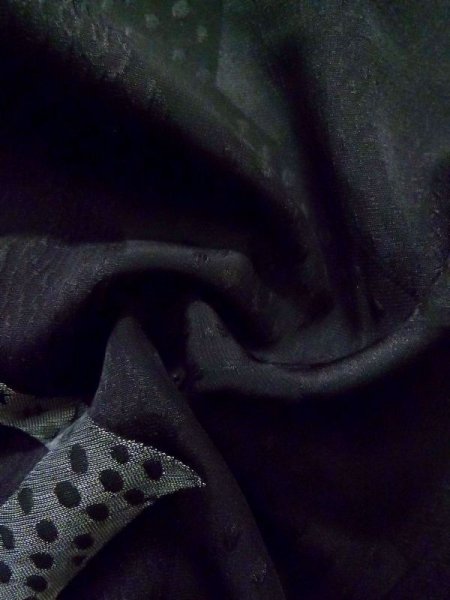 画像13: K1008S Mint  羽織 女性用着物  シルク(正絹)   黒, 抽象的模様 【中古】 【USED】 【リサイクル】 ★★★★☆ (13)