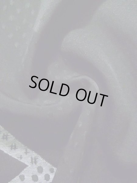 画像14: K1008S Mint  羽織 女性用着物  シルク（正絹）   黒, 抽象的模様 【中古】 【USED】 【リサイクル】 ★★★★☆ (14)