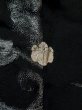 画像3: K1008U  羽織 女性用着物  シルク（正絹）   黒, 花 【中古】 【USED】 【リサイクル】 ★★★☆☆ (3)
