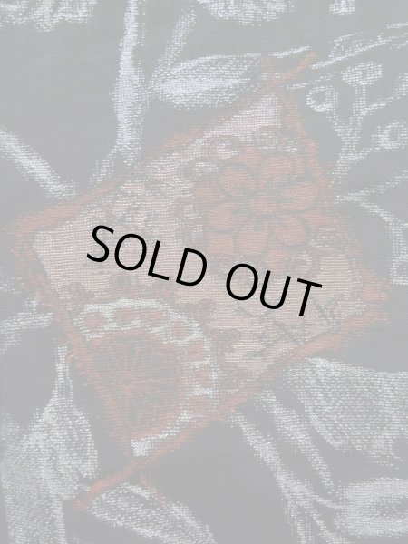 画像6: K1008U  羽織 女性用着物  シルク（正絹）   黒, 花 【中古】 【USED】 【リサイクル】 ★★★☆☆ (6)