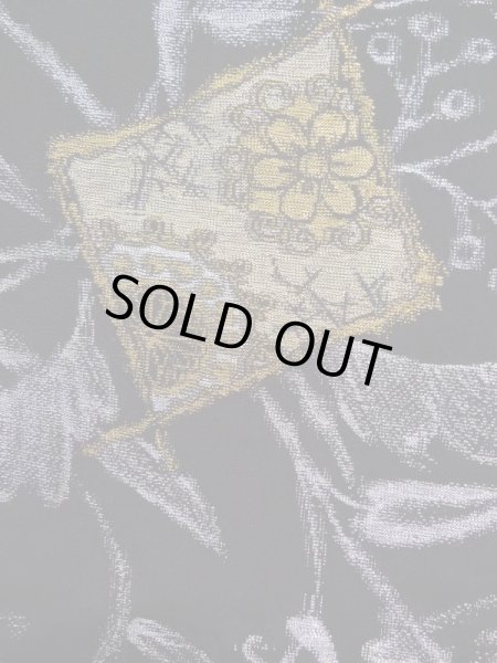 画像8: K1008U  羽織 女性用着物  シルク（正絹）   黒, 花 【中古】 【USED】 【リサイクル】 ★★★☆☆ (8)