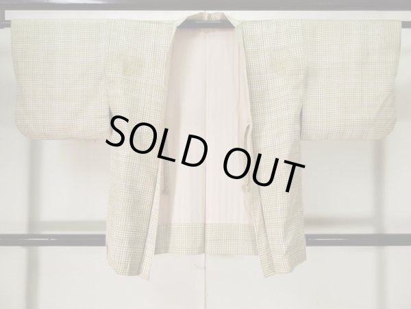 画像1: K1014L  羽織 女性用着物  シルク（正絹）   クリーム, チェック柄 【中古】 【USED】 【リサイクル】 ★★☆☆☆ (1)