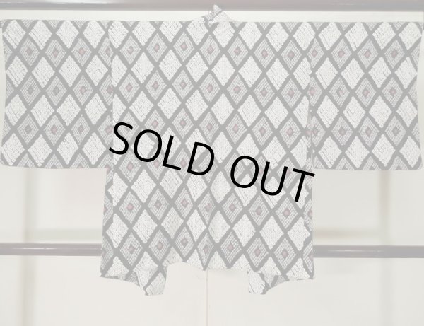 画像2: K1027I Mint  羽織 女性用着物  シルク(正絹)   黒, 菱 【中古】 【USED】 【リサイクル】 ★★★★☆ (2)