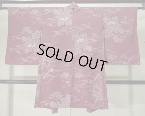 画像2: K1027U  羽織 女性用着物  シルク(正絹) 深い  紫, つた 【中古】 【USED】 【リサイクル】 ★★☆☆☆ (2)