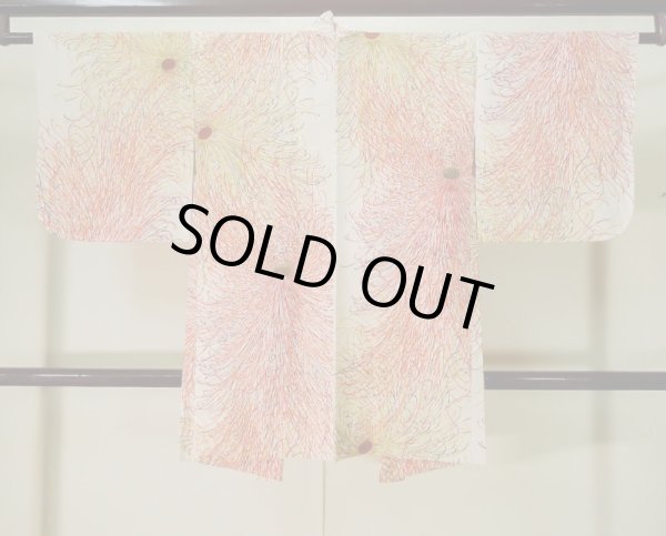 画像2: K1027V  羽織 女性用着物  綿   赤, 菊 【中古】 【USED】 【リサイクル】 ★★★☆☆ (2)