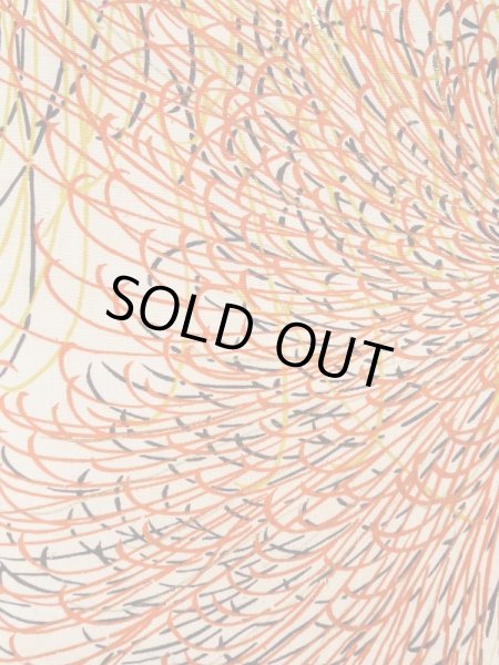 画像6: K1027V  羽織 女性用着物  綿   赤, 菊 【中古】 【USED】 【リサイクル】 ★★★☆☆ (6)