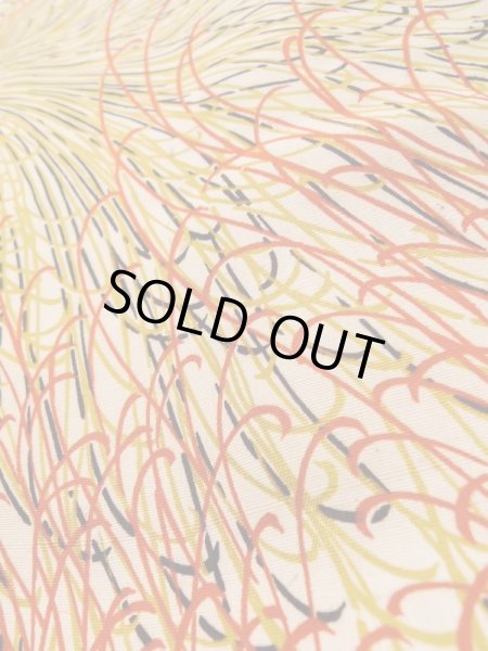 画像10: K1027V  羽織 女性用着物  綿   赤, 菊 【中古】 【USED】 【リサイクル】 ★★★☆☆ (10)