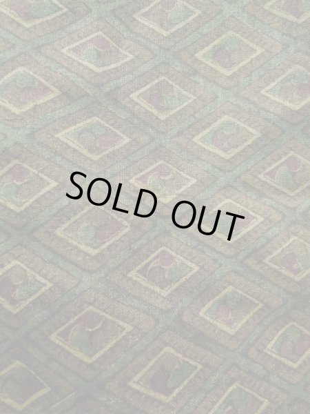 画像6: K1104Q  羽織 男性用着物 珍しい柄です。裏:更紗 シルク(正絹) ダークな  ブラウン(茶色), 花菱 【中古】 【USED】 【リサイクル】 ★★★☆☆ (6)