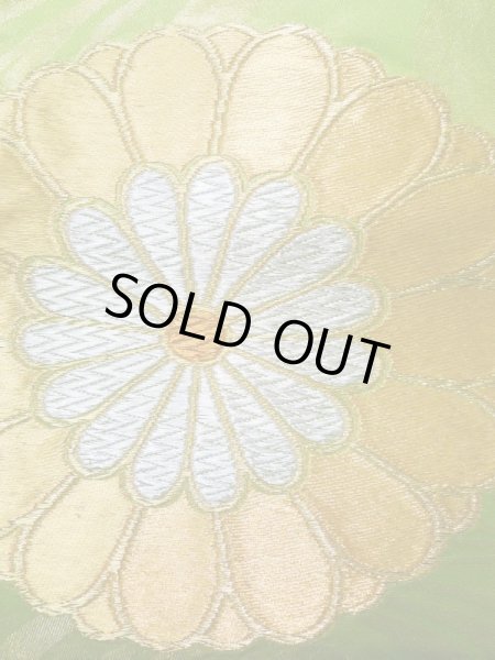 画像7: K1111G 袋帯  女性用着物 シルク(正絹) 薄い  黄緑色 菊  , 本家加納【中古】 【USED】 【リサイクル】 ★★☆☆☆ (7)