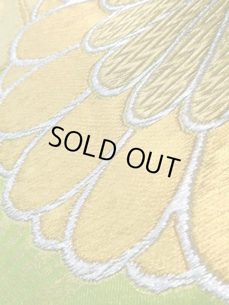 画像9: K1111G 袋帯  女性用着物 シルク(正絹) 薄い  黄緑色 菊  , 本家加納【中古】 【USED】 【リサイクル】 ★★☆☆☆ (9)