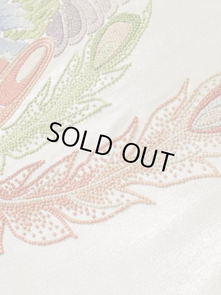 画像7: K1111M 袋帯  女性用着物 シルク（正絹） シャイニーな  オフ　ホワイト 孔雀  , 相良刺繍【中古】 【USED】 【リサイクル】 ★★★☆☆ (7)