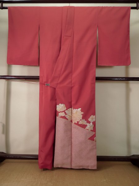 画像2: K1117I  訪問着 女性用着物  シルク(正絹) 淡い  オレンジ, 花 【中古】 【USED】 【リサイクル】 ★☆☆☆☆ (2)