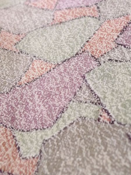 画像9: K1203F  道行 女性用着物  シルク(正絹) 淡い  マルチカラー, 抽象的模様 【中古】 【USED】 【リサイクル】 ★★★☆☆ (9)