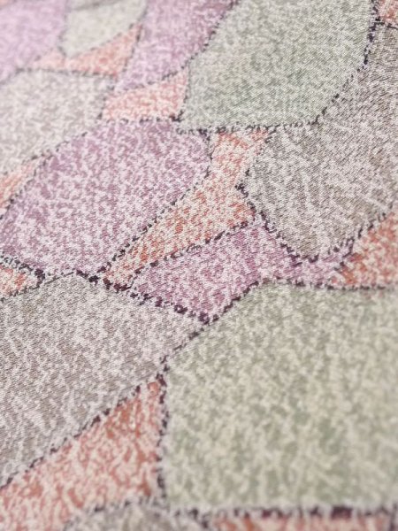 画像10: K1203F  道行 女性用着物  シルク(正絹) 淡い  マルチカラー, 抽象的模様 【中古】 【USED】 【リサイクル】 ★★★☆☆ (10)