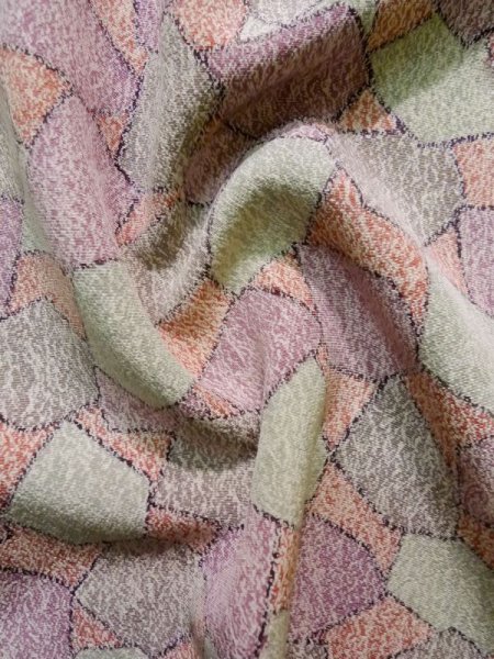 画像12: K1203F  道行 女性用着物  シルク(正絹) 淡い  マルチカラー, 抽象的模様 【中古】 【USED】 【リサイクル】 ★★★☆☆ (12)