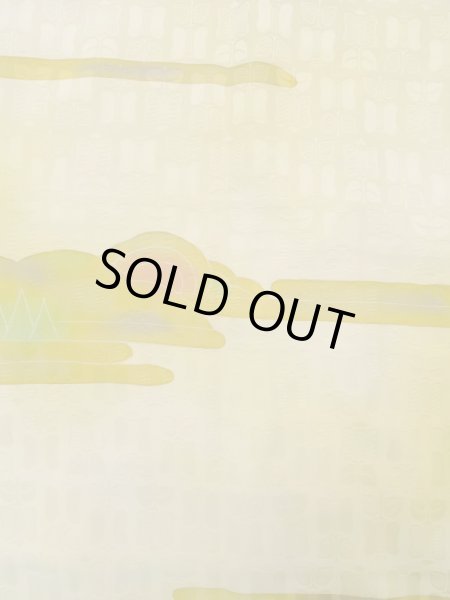 画像3: K1203I  道行 女性用着物  シルク(正絹) 淡い 薄い イエロー(黄色), 花 【中古】 【USED】 【リサイクル】 ★★★☆☆ (3)