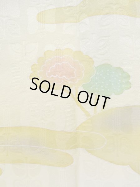 画像6: K1203I  道行 女性用着物  シルク(正絹) 淡い 薄い イエロー(黄色), 花 【中古】 【USED】 【リサイクル】 ★★★☆☆ (6)