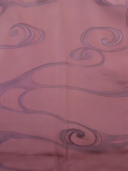 画像3: K1203K  道行 女性用着物  シルク(正絹) 淡い  ローズ, 流水 【中古】 【USED】 【リサイクル】 ★★★☆☆ (3)