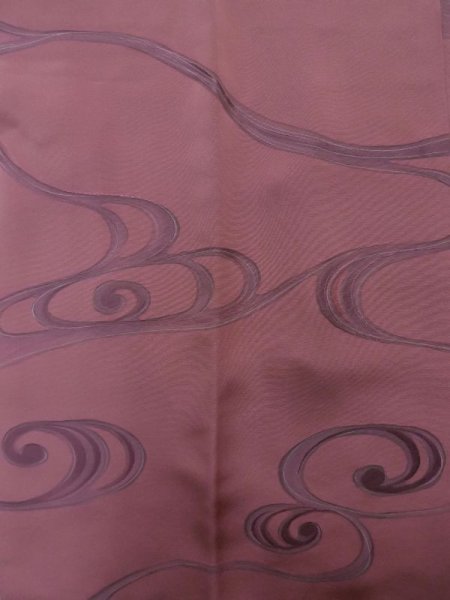 画像4: K1203K  道行 女性用着物  シルク(正絹) 淡い  ローズ, 流水 【中古】 【USED】 【リサイクル】 ★★★☆☆ (4)