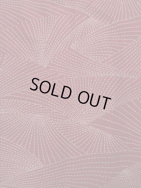 画像3: K1203Q Mint  道行 女性用着物  化繊   えんじ, 抽象的模様 【中古】 【USED】 【リサイクル】 ★★★★☆ (3)