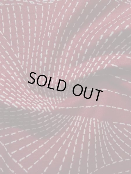 画像11: K1203Q Mint  道行 女性用着物  化繊   えんじ, 抽象的模様 【中古】 【USED】 【リサイクル】 ★★★★☆ (11)