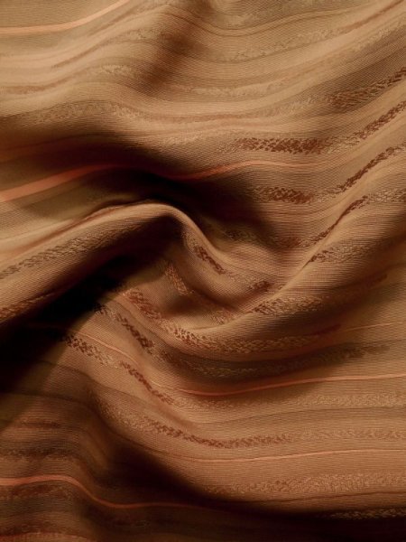 画像12: K1203S Mint  道行 女性用着物  シルク(正絹) 淡い 茶色がかった オレンジ, 線 【中古】 【USED】 【リサイクル】 ★★★★☆ (12)