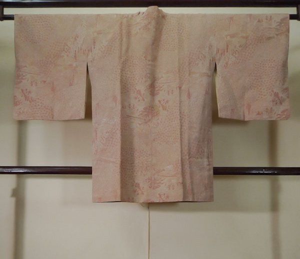 画像2: K1204B  道行 女性用着物  シルク(正絹)   白, 花 【中古】 【USED】 【リサイクル】 ★★☆☆☆ (2)