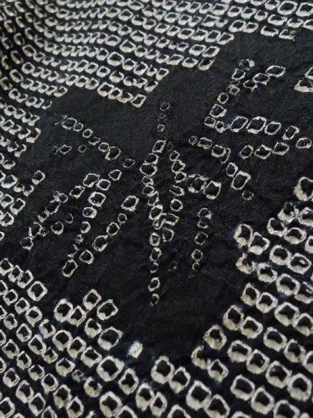 画像8: K1209R  羽織 女性用着物  シルク(正絹) ヘザー(杢)  黒, 抽象的模様 【中古】 【USED】 【リサイクル】 ★★☆☆☆ (8)