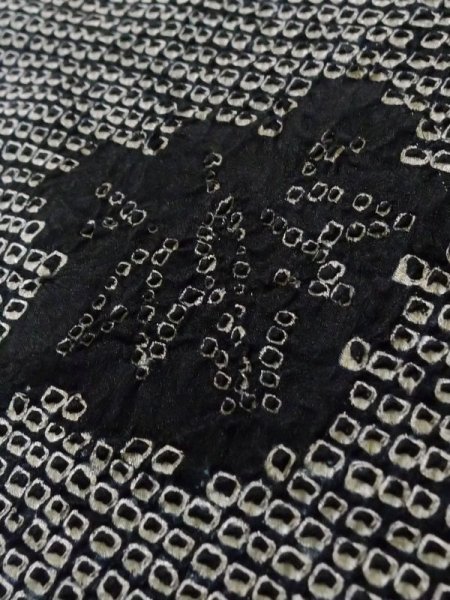 画像9: K1209R  羽織 女性用着物  シルク(正絹) ヘザー(杢)  黒, 抽象的模様 【中古】 【USED】 【リサイクル】 ★★☆☆☆ (9)