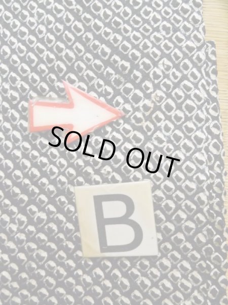 画像15: K1209R  羽織 女性用着物  シルク（正絹） ヘザー（杢）  黒, 抽象的模様 【中古】 【USED】 【リサイクル】 ★★☆☆☆ (15)