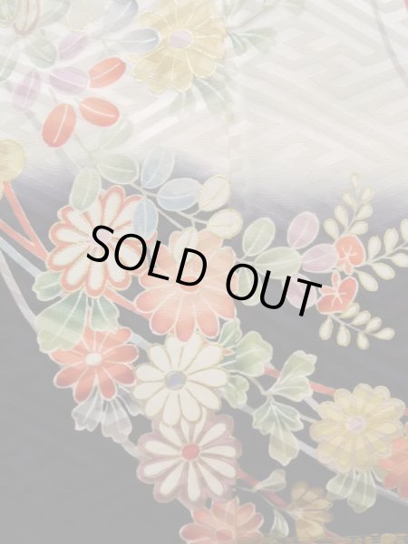 画像9: K1222B  振袖 女性用着物  シルク(正絹) 淡い 薄い ローズ, ぼたん 【中古】 【USED】 【リサイクル】 ★★★★☆ (9)