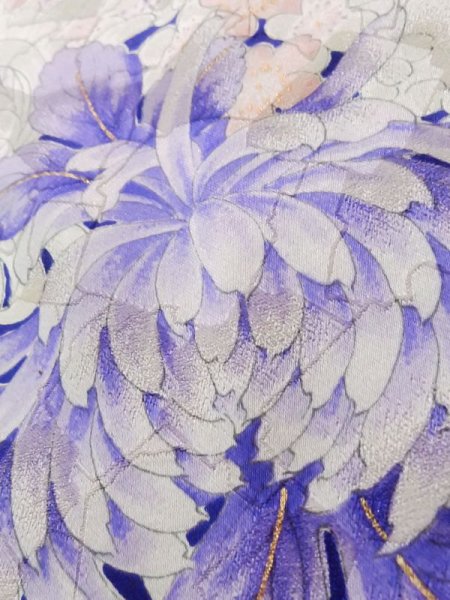 画像12: K1222D Mint  振袖 女性用着物 百合 シルク(正絹)   オフ ホワイト, ぼたん 【中古】 【USED】 【リサイクル】 ★★★★☆ (12)