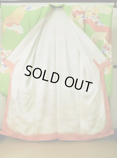 画像3: K1222E  振袖 女性用着物  シルク（正絹） 淡い  黄緑色, 菊 【中古】 【USED】 【リサイクル】 ★★☆☆☆ (3)