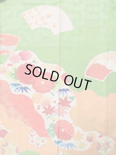 画像5: K1222E  振袖 女性用着物  シルク（正絹） 淡い  黄緑色, 菊 【中古】 【USED】 【リサイクル】 ★★☆☆☆ (5)