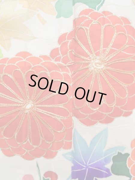 画像6: K1222E  振袖 女性用着物  シルク（正絹） 淡い  黄緑色, 菊 【中古】 【USED】 【リサイクル】 ★★☆☆☆ (6)